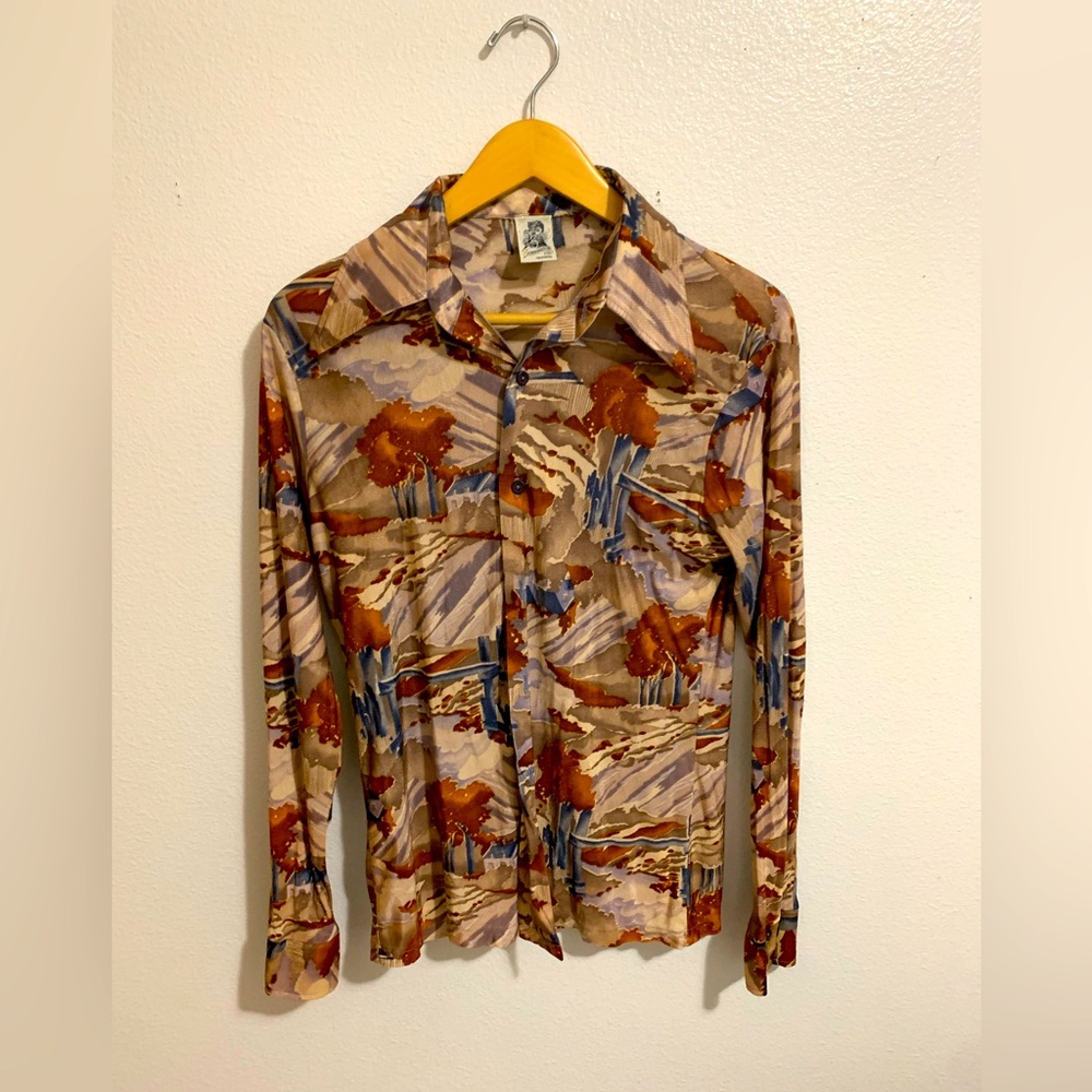 Kennington button up long sleeved shirt size small